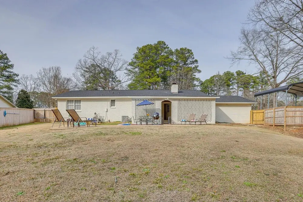 Stylish Home w/ Pool, 5 Mi to Bryant-denny Stadium