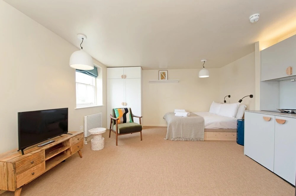 Bright Studio in Historic Camden Terrace
