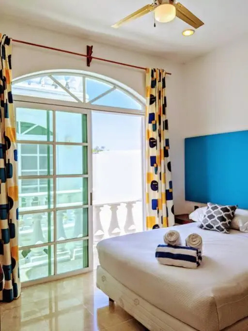 18br up to 50guest Castillos Playacar walk to Beach and 5th Ave 1000Mbps