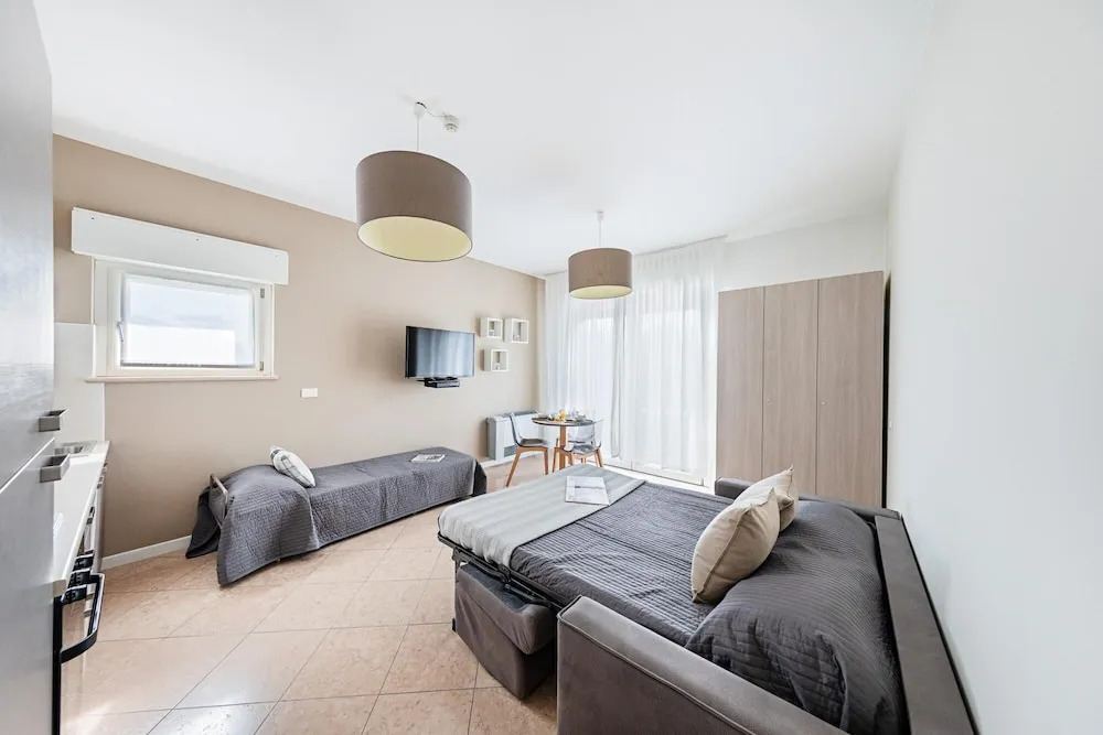 Residenza Miralago - 10 Lavinia - Locazione BK