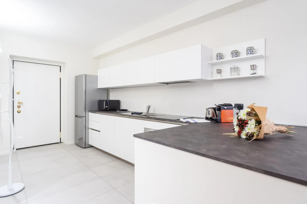 Da Pia in Historycal Como City Centre by Rent all Como