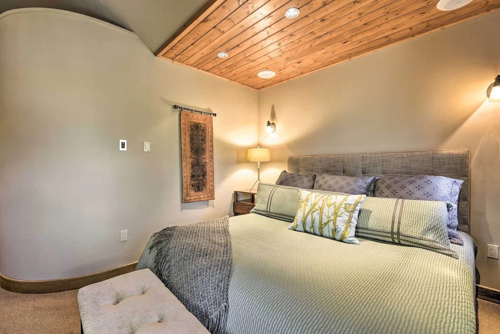 Riverfront South Fork Abode w/ Views: Fish & Hike