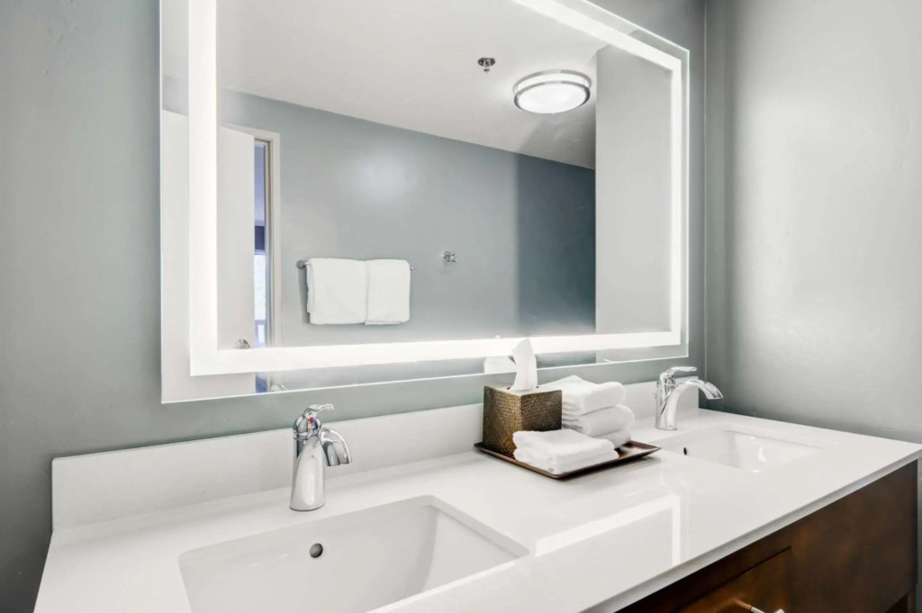 Whitefish Riverfront Hotel