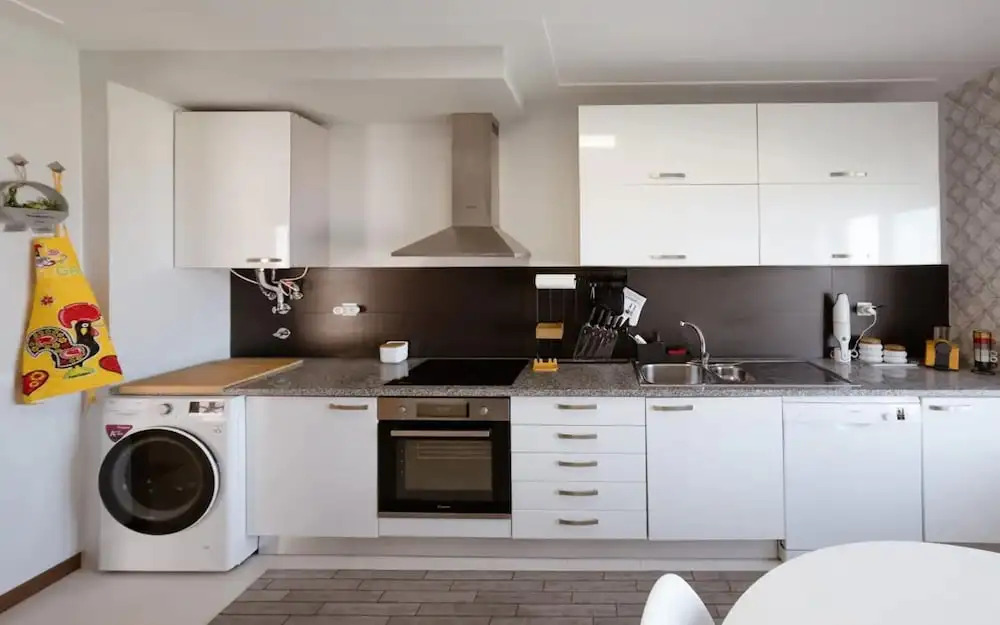 2bedroom-1bathroom-seaview-outdoorpool-petfriendly