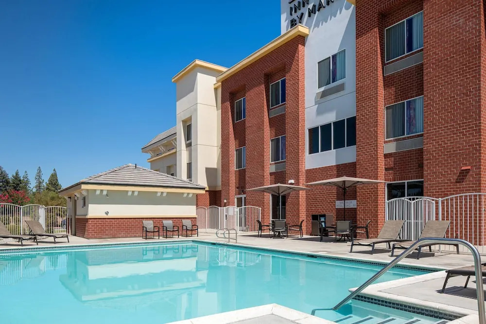 Fairfield Inn & Suites by Marriott Visalia Tulare