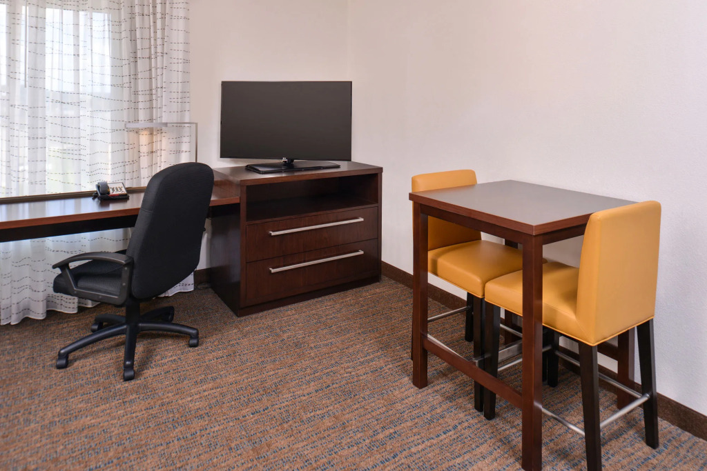 Residence Inn by Marriott Cedar Rapids South