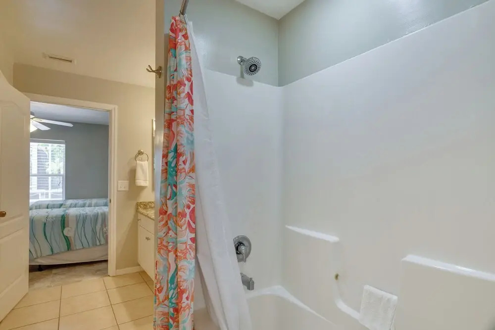 Family-friendly Home ~ 10 Mi to Dtwn Cape Coral