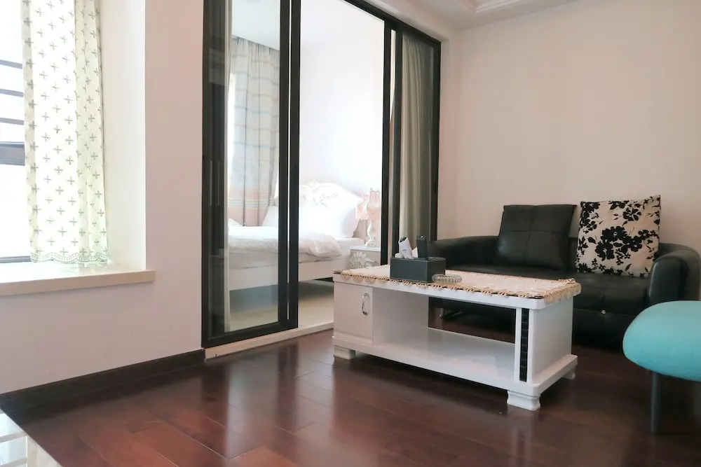 Zhuhai Hualei Apartment