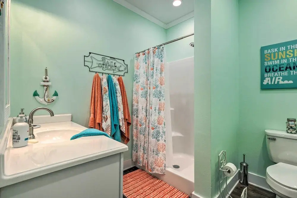 Dauphin Island Retreat: 2 Blocks to Beach!