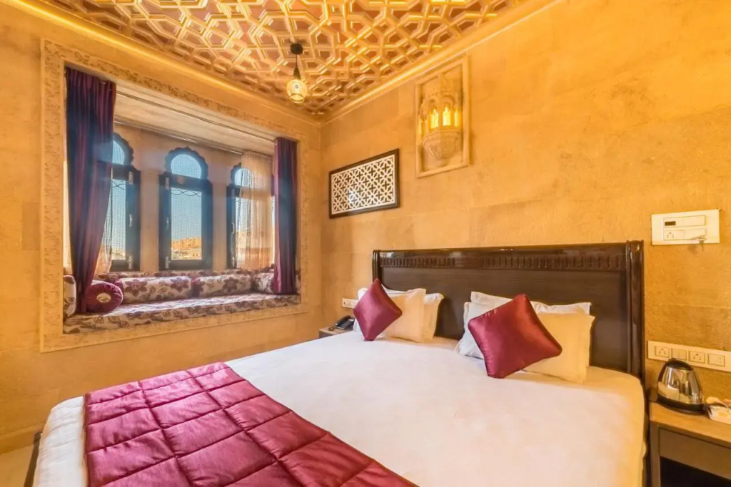 Hotel Sky Plaza - Best ever view of Jaisalmer Fort