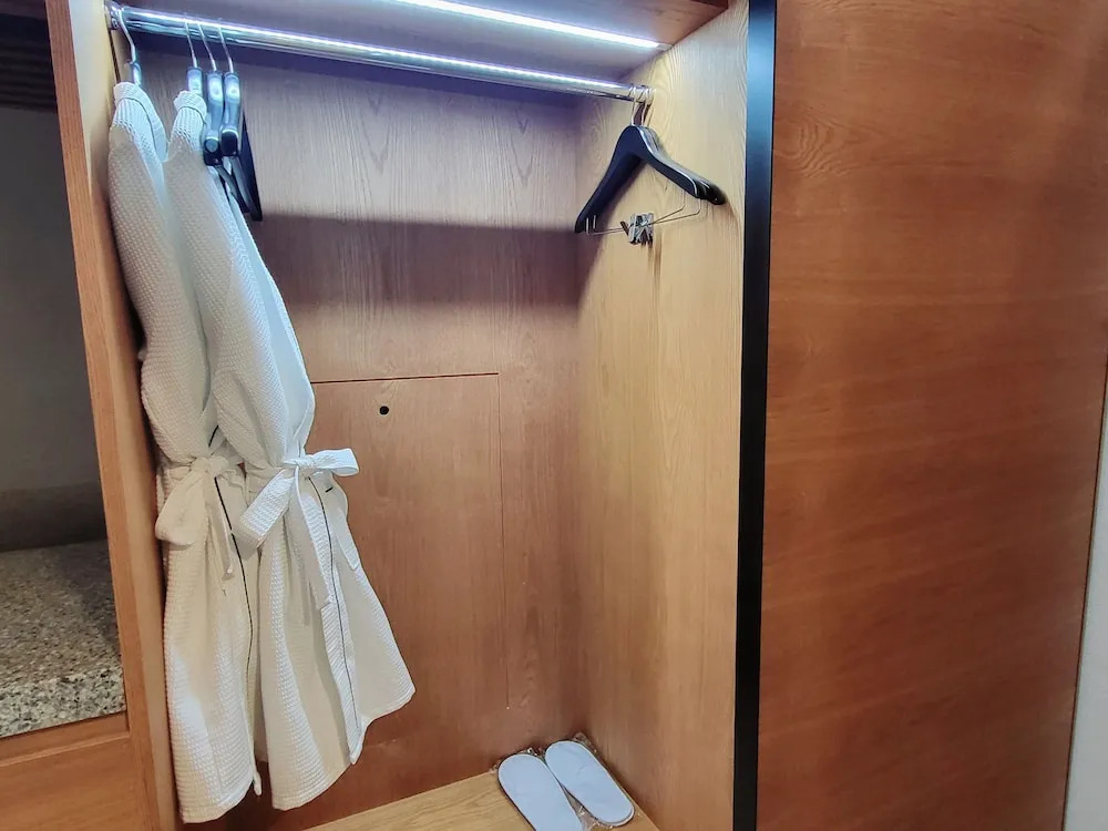 Days Hotel & Suites by Wyndham Incheon Airport