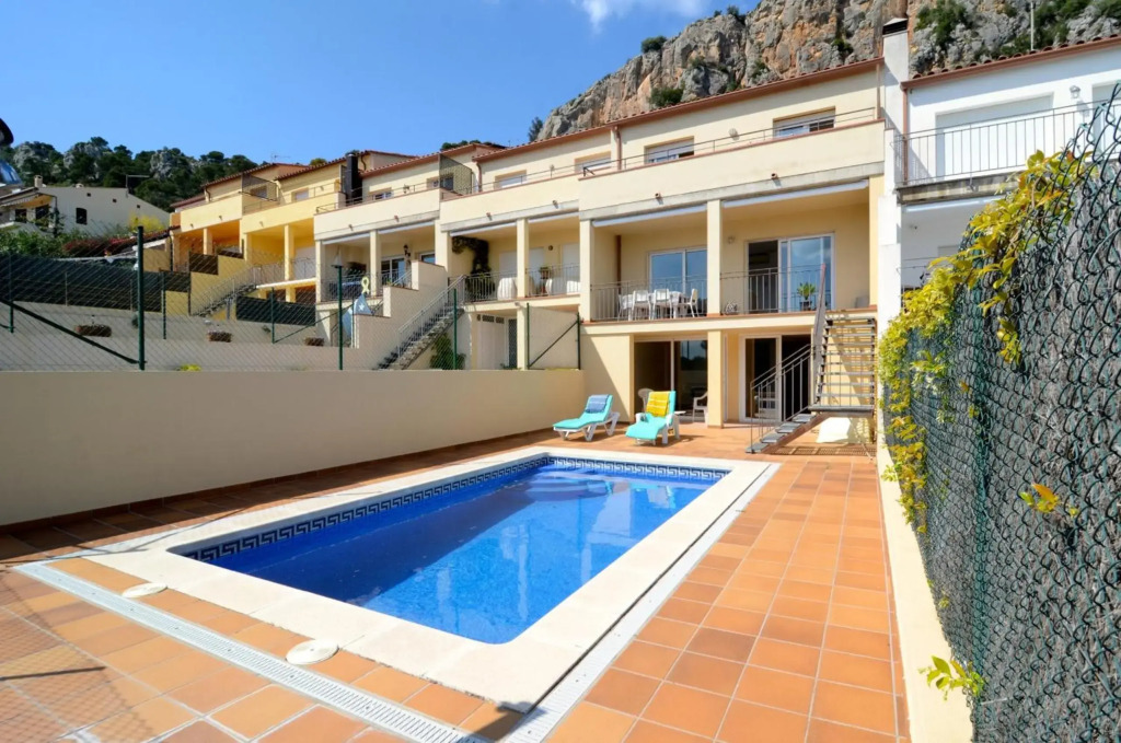 Montseny 3 piscina privada