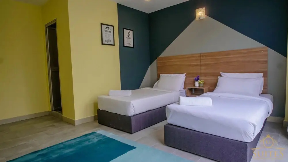 Kiara Inn by KL Suites
