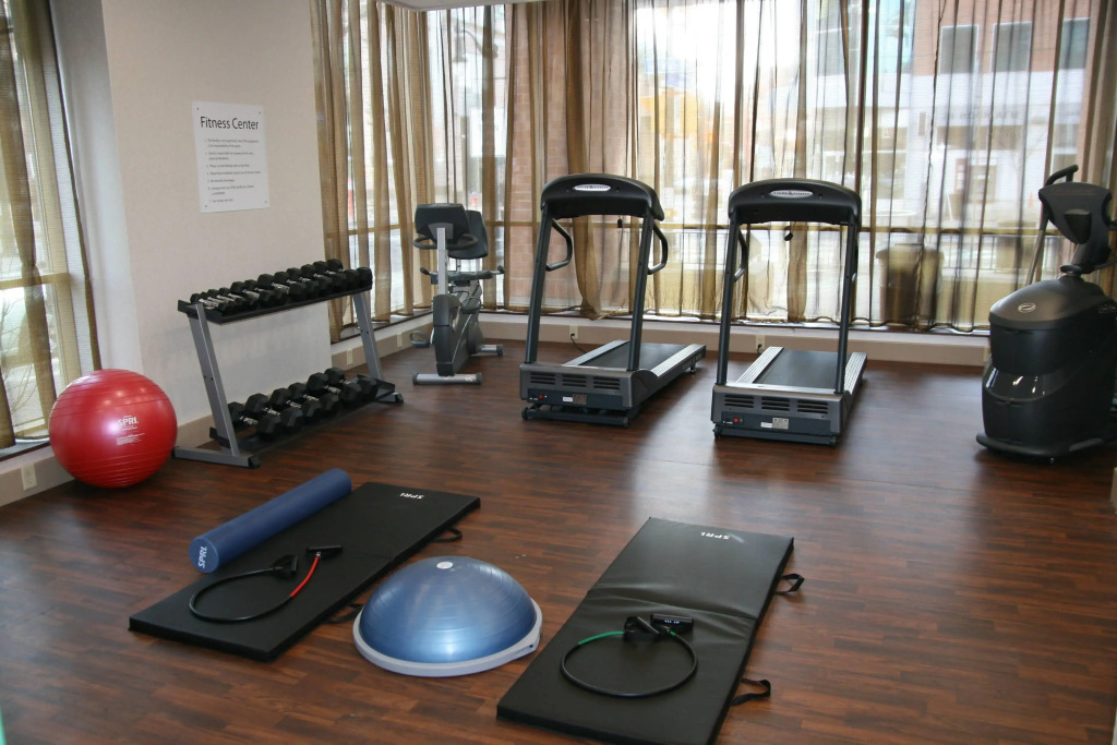 Holiday Inn Express & Suites Buffalo Downtown, NY