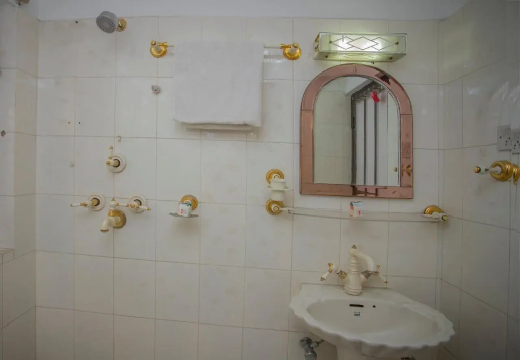 Somewhere Hotel & Restaurant Pvt.Ltd by OYO Rooms