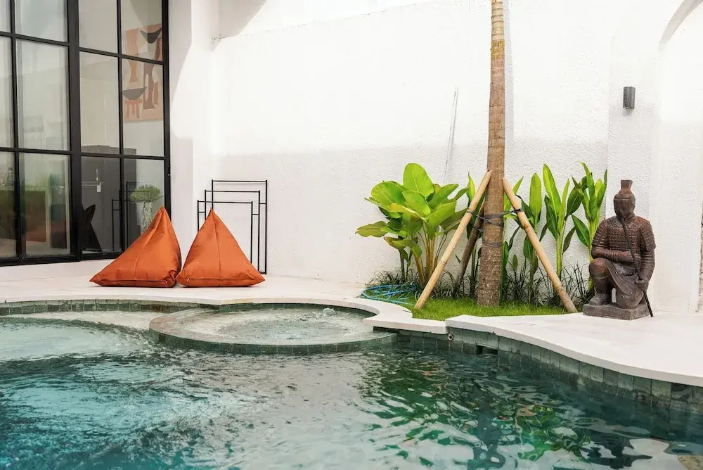 Tropical 2BR Private Villa, 6min Pererenan Beach
