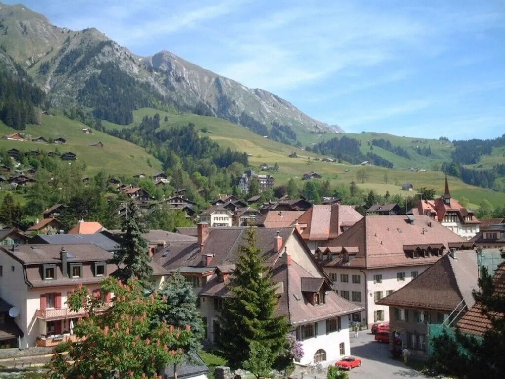 Luxury Apartment, Panoramic Mountain Views, 5 Star Spa Facilities - 4 Bedroom