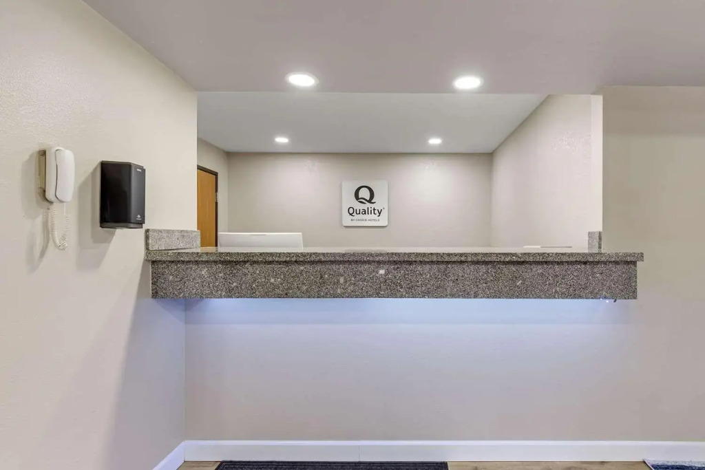Super 8 Motel - Indianola/Des Moines Area
