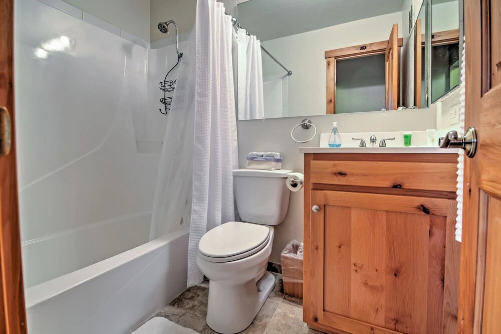 Northstar Resort Shuttle Access: Truckee Condo