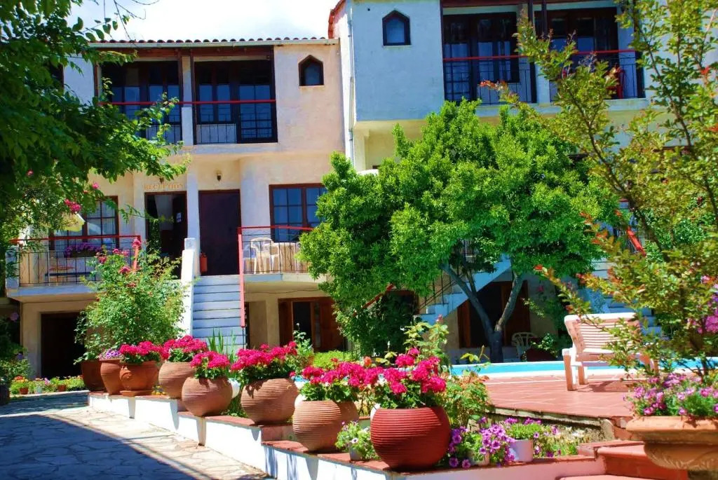 Kipos Hotel