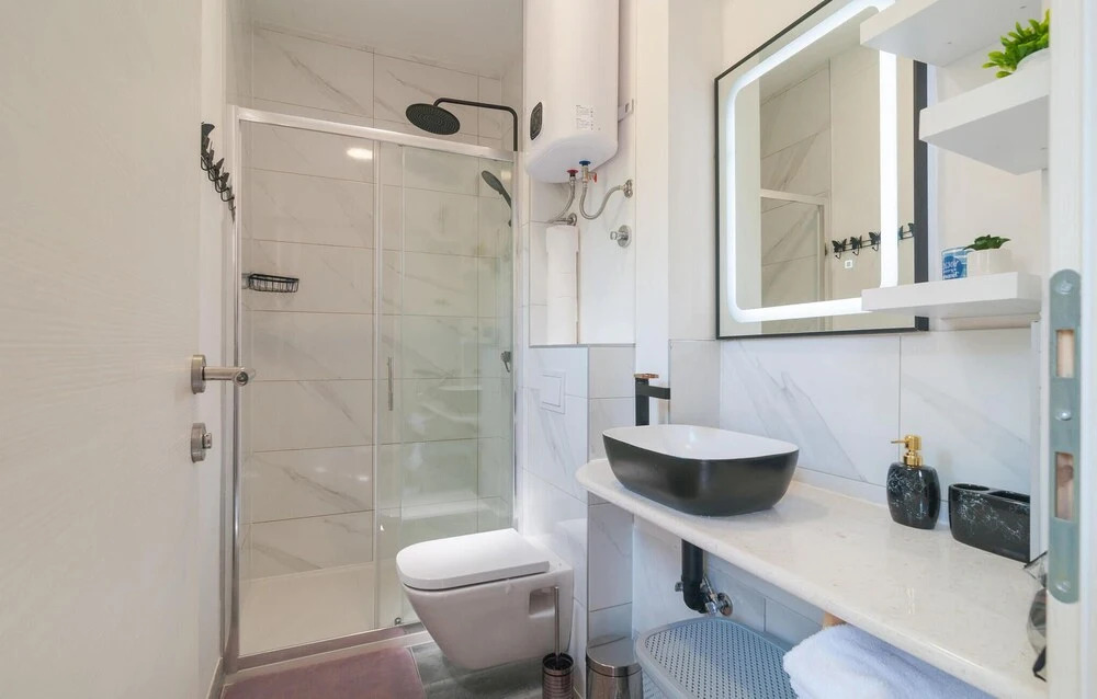 Awesome Apartment in Kastel Sucurac With Wifi and 4 Bedrooms
