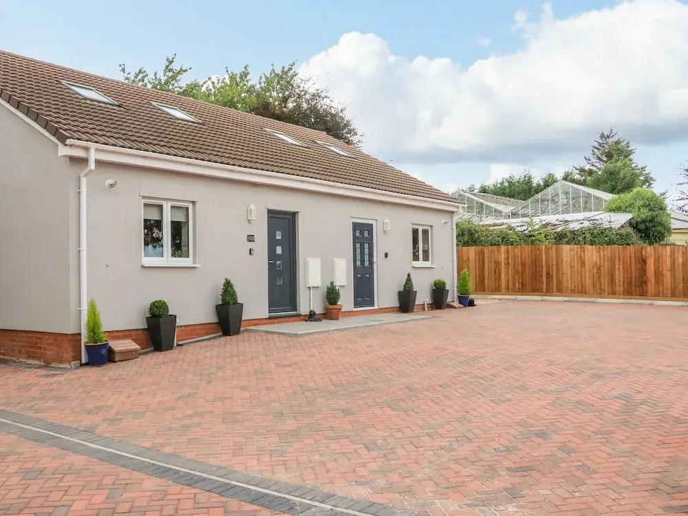 Sawtons Cottage 1