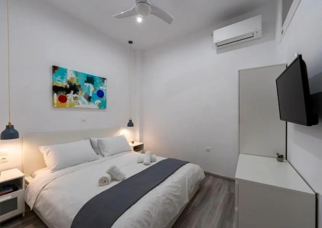 Central Suites Aegina 2