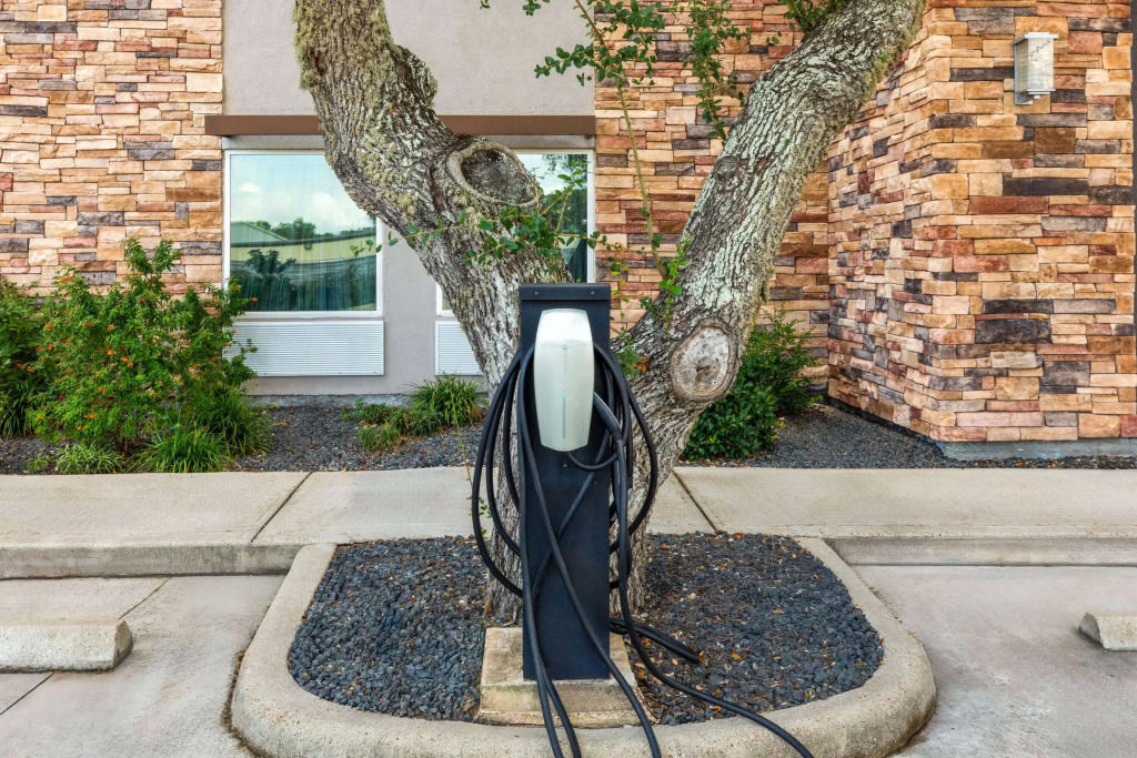 La Quinta by Wyndham Rockport - Fulton