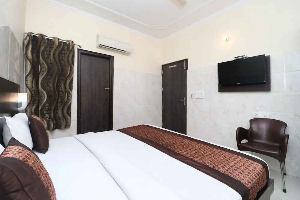 OYO 3947 Hotel City Inn Tower