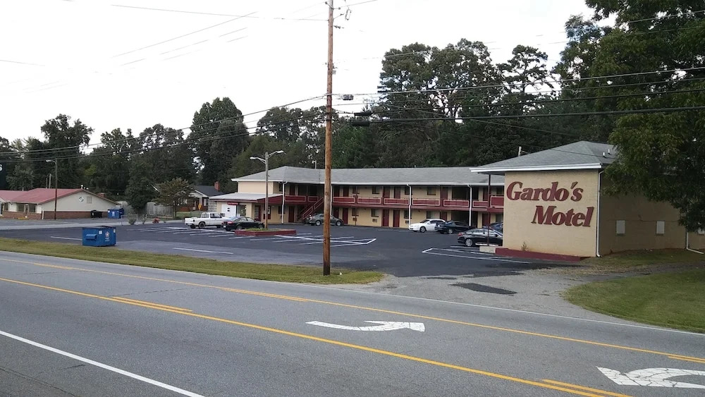 Gardos Motel