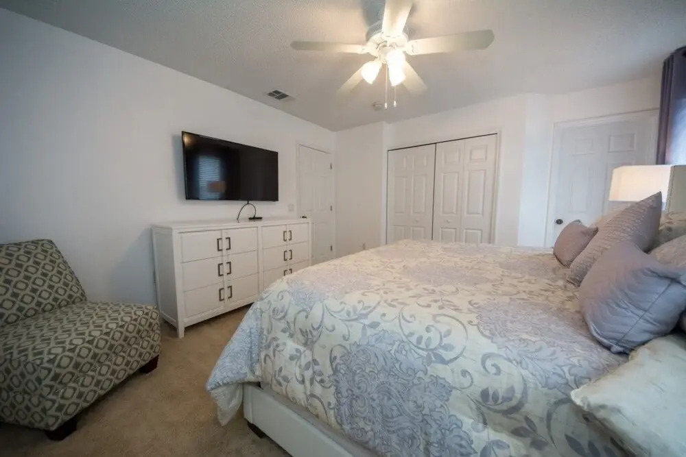 4 Bed 3 Bath Town-home With Pool Near Disney 4 Bedroom Townhouse by RedAwning