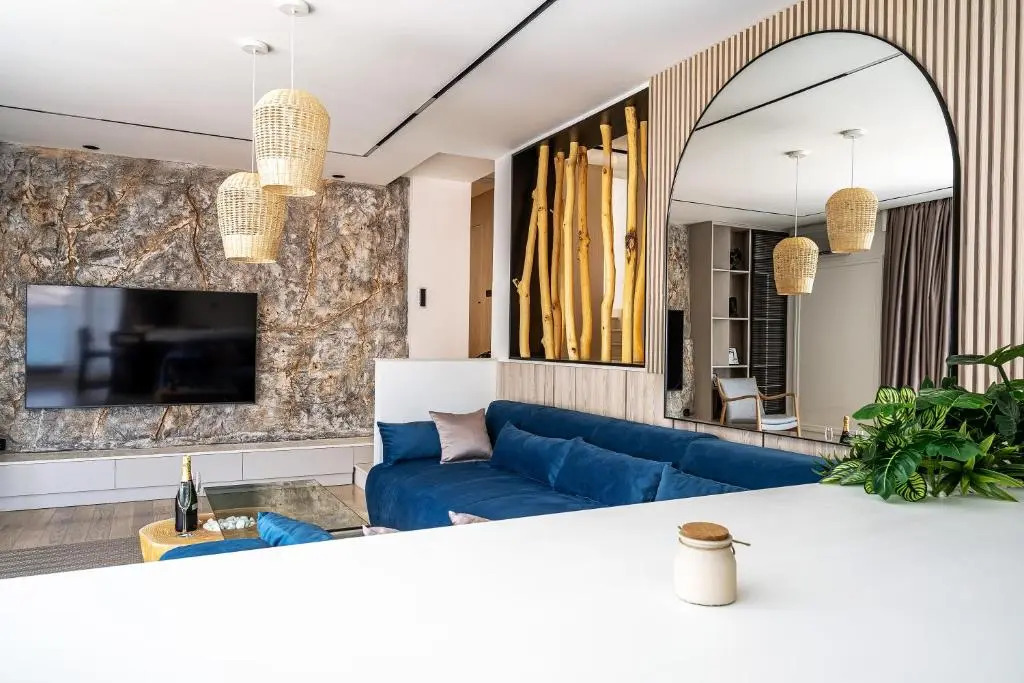 Blanche Cliff Apartments