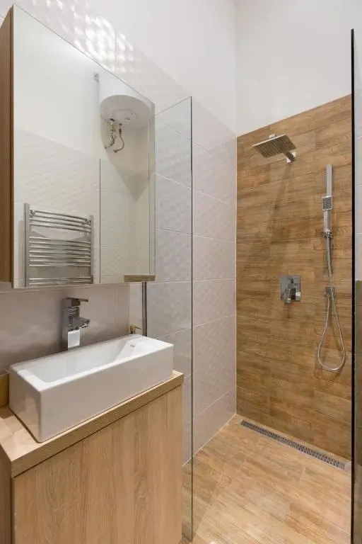 Squares and Dots Apartment
