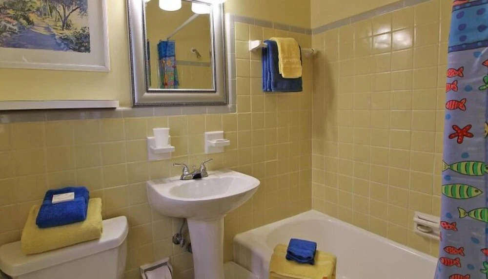 Beachouse Inn & Suites