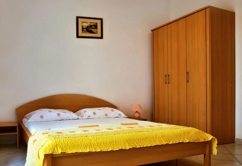 Apartments Iko