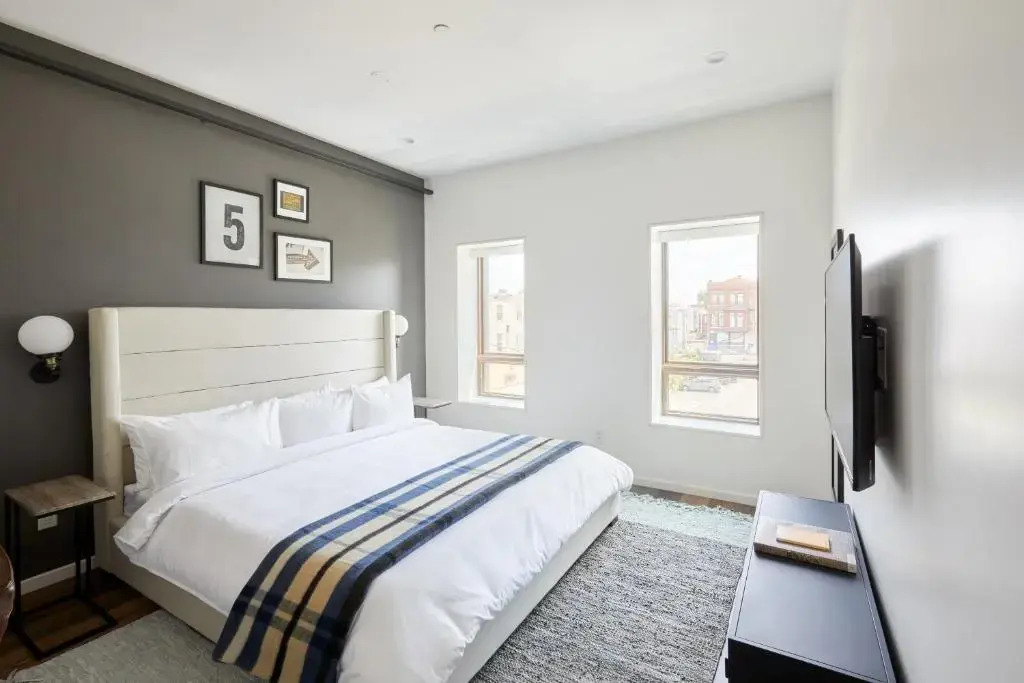 Sosuite at The Queen - Queen Village