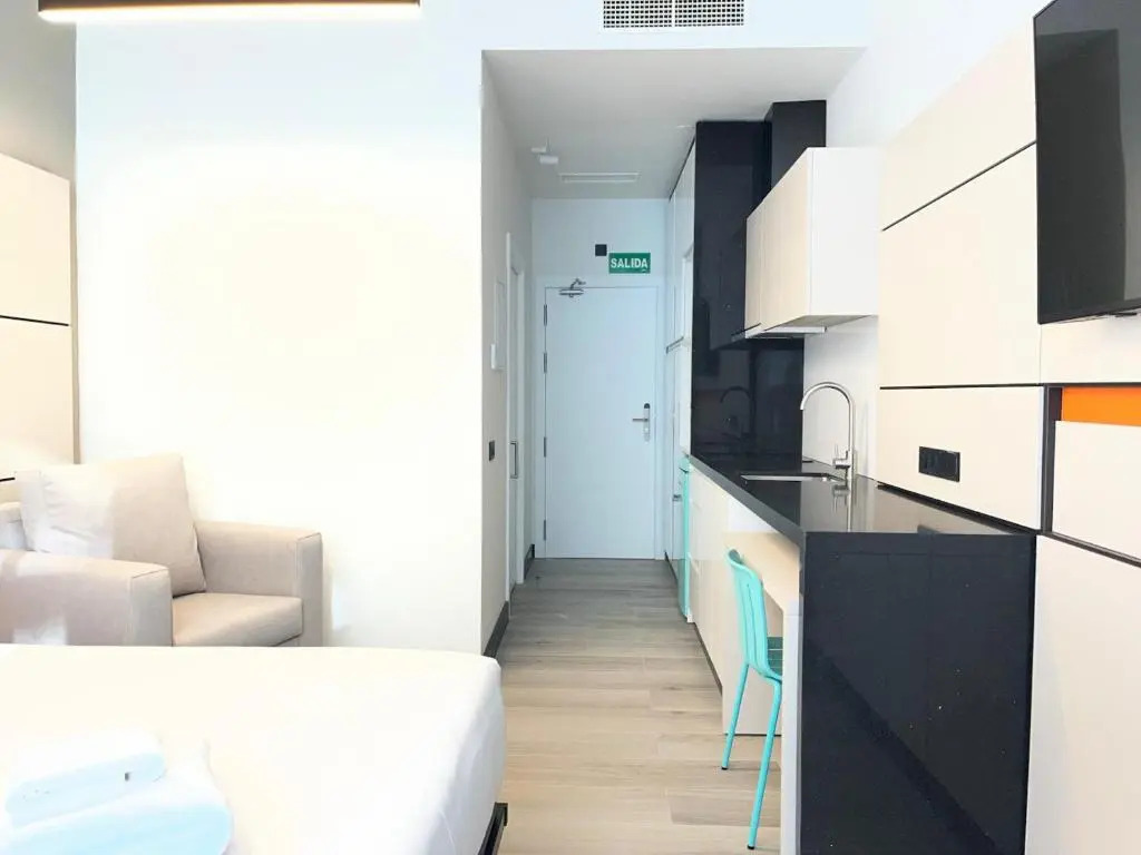 Leganés Urban Apartments by gaiarooms
