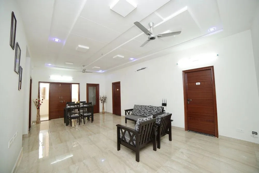 FabHotel Hallmark Inn Kukatpally