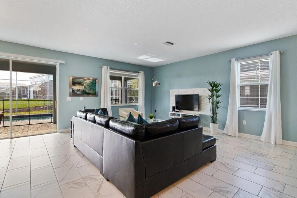 Champions Gate 8830 - Eight Bedroom Pool Home