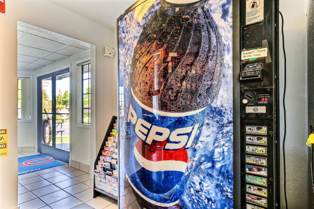 Motel 6-Pinole, CA