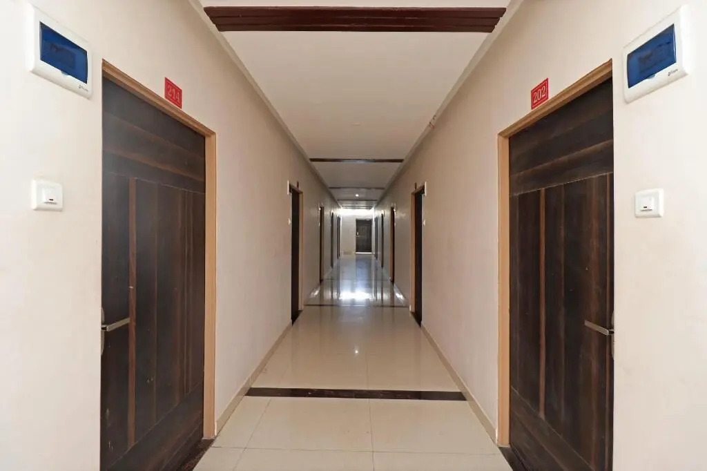 Hotel Shri Sai Amrit By OYO Rooms