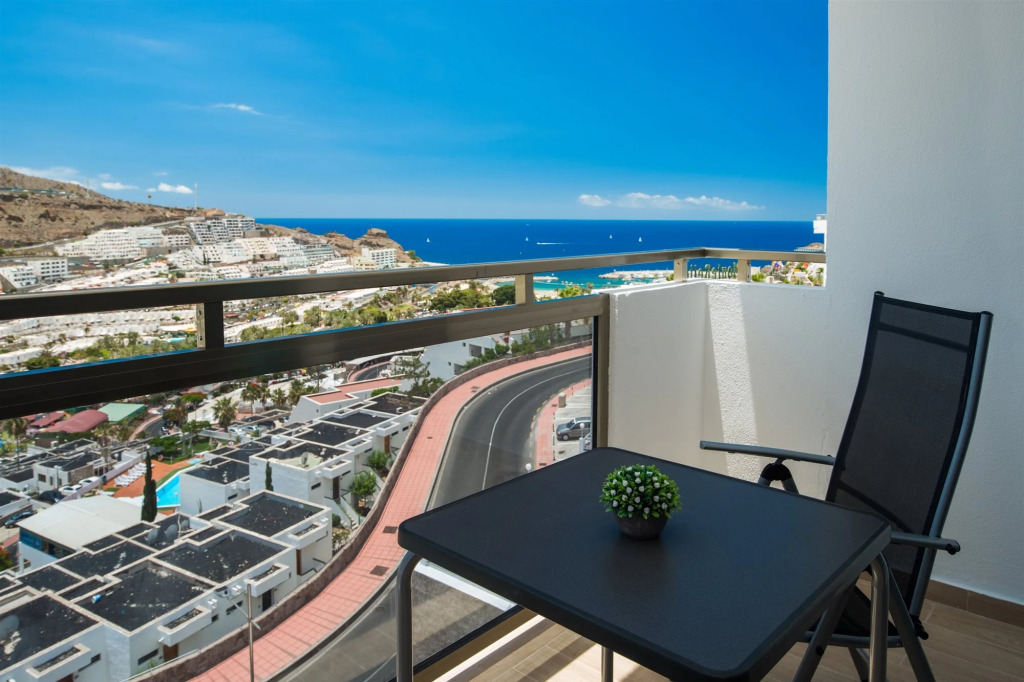 Apartamentos Montesol