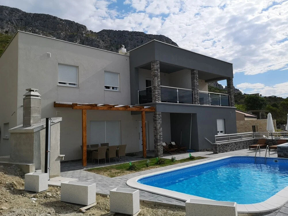 Villa Sara with Sea View and Private Heated Pool