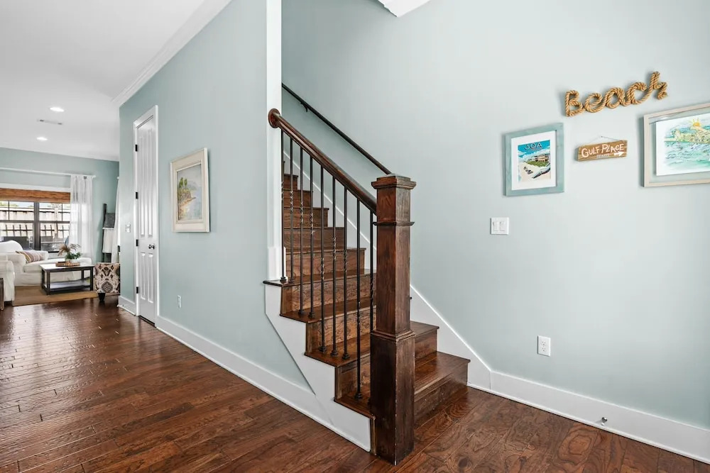 Sundaze 4 Bedroom Home by RedAwning