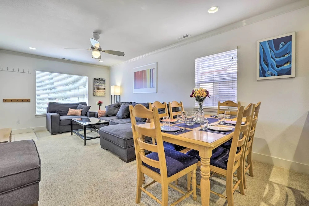 Peaceful Petaluma Getaway w/ Deck + Grill!