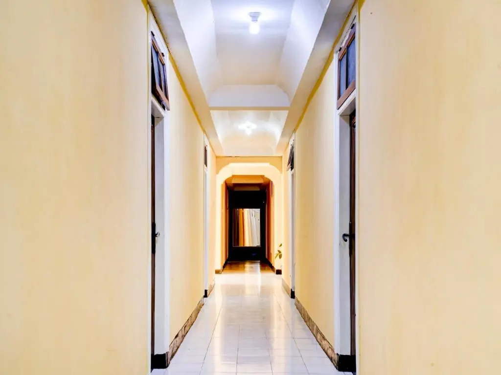 RedDoorz Plus @ Megamendung Puncak Bogor