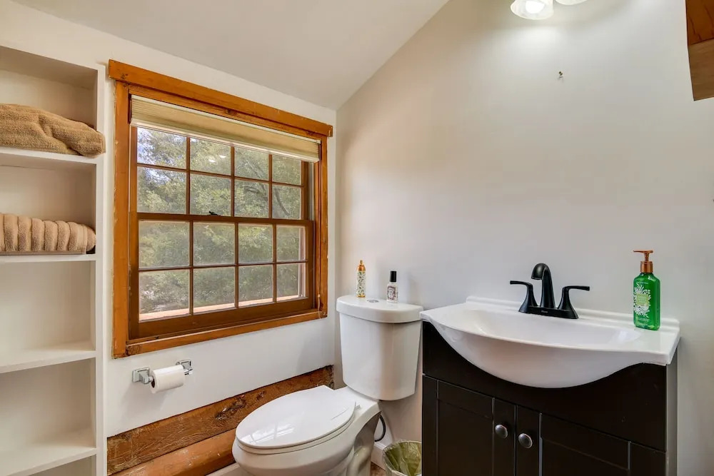 Pine Mountain Club Cabin w/ Community Pool!