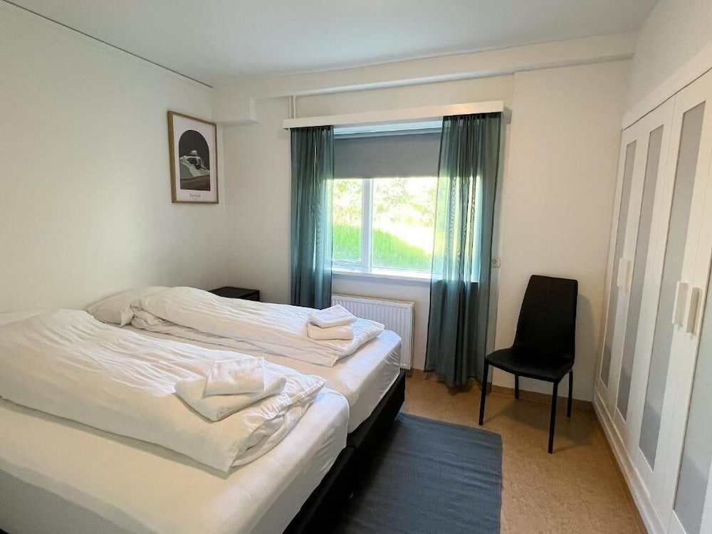 Eiðar Hostel and Apartments