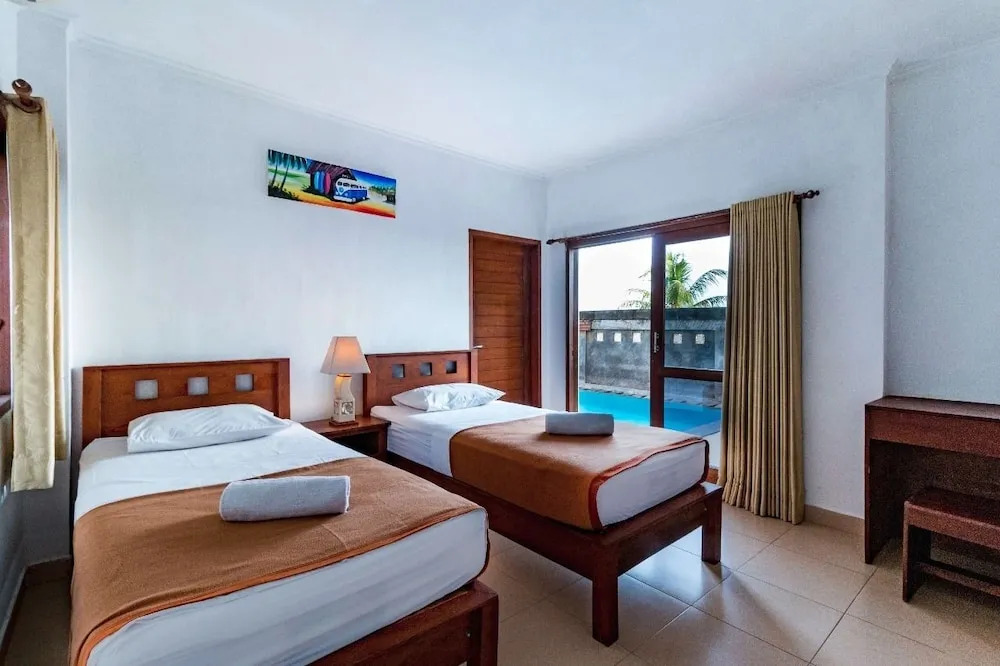 Surfers Villa Medewi