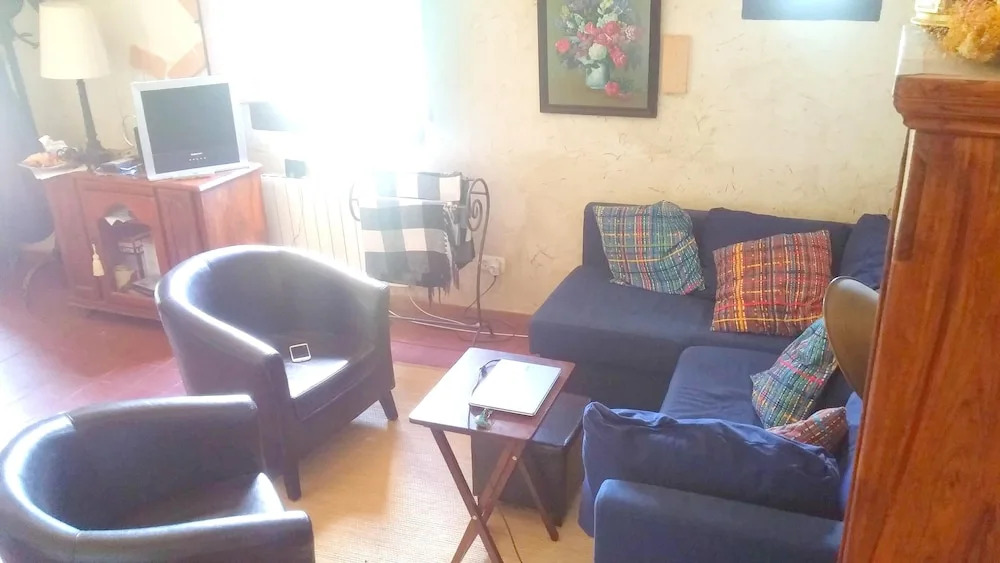 House With 2 Bedrooms in Bernuy, With Furnished Garden
